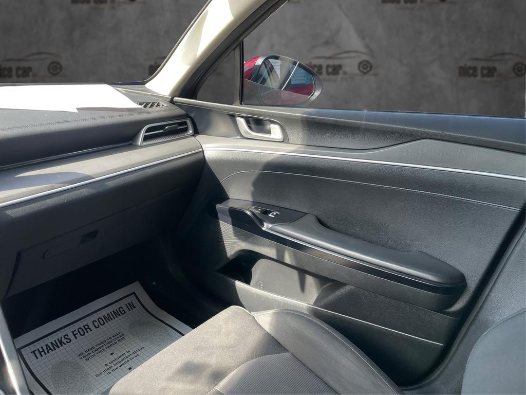 2022 Kia K5 - $19,977