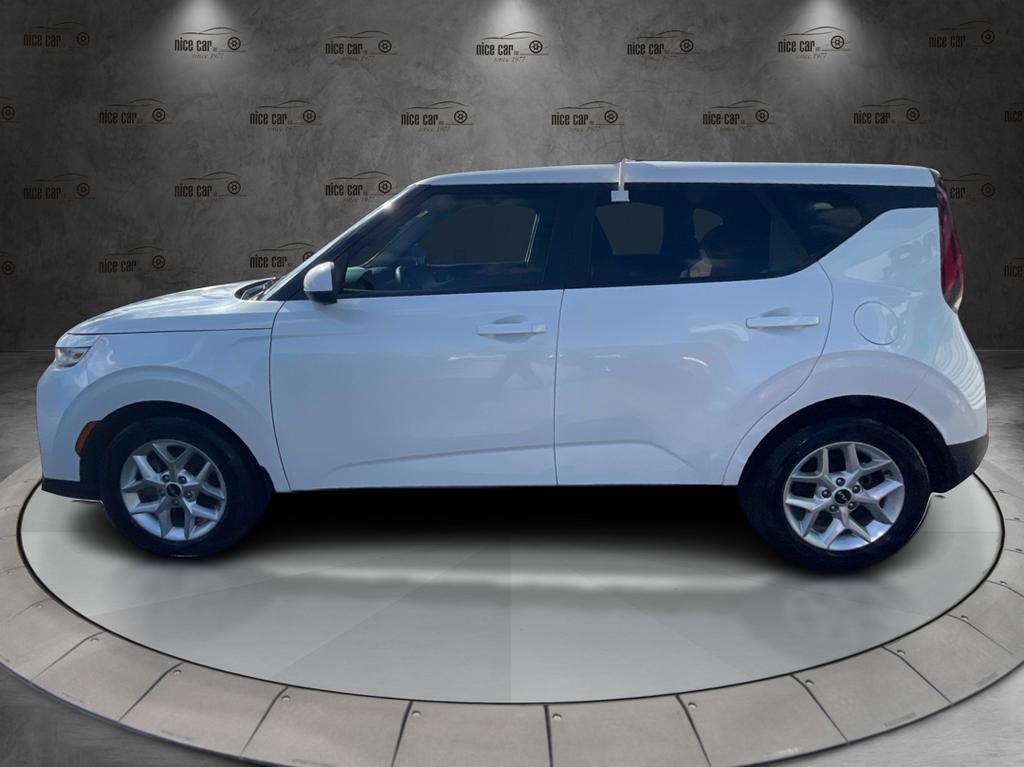 2022 Kia Soul - $15,977