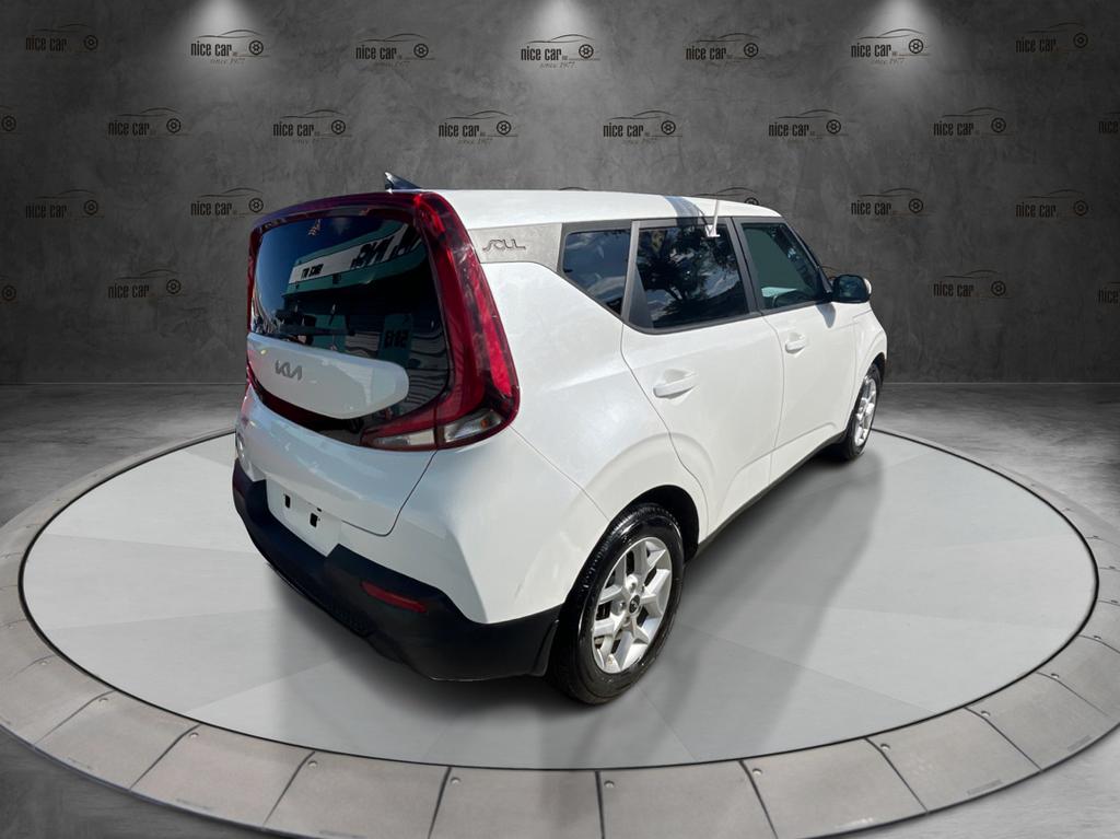 2022 Kia Soul - $15,977