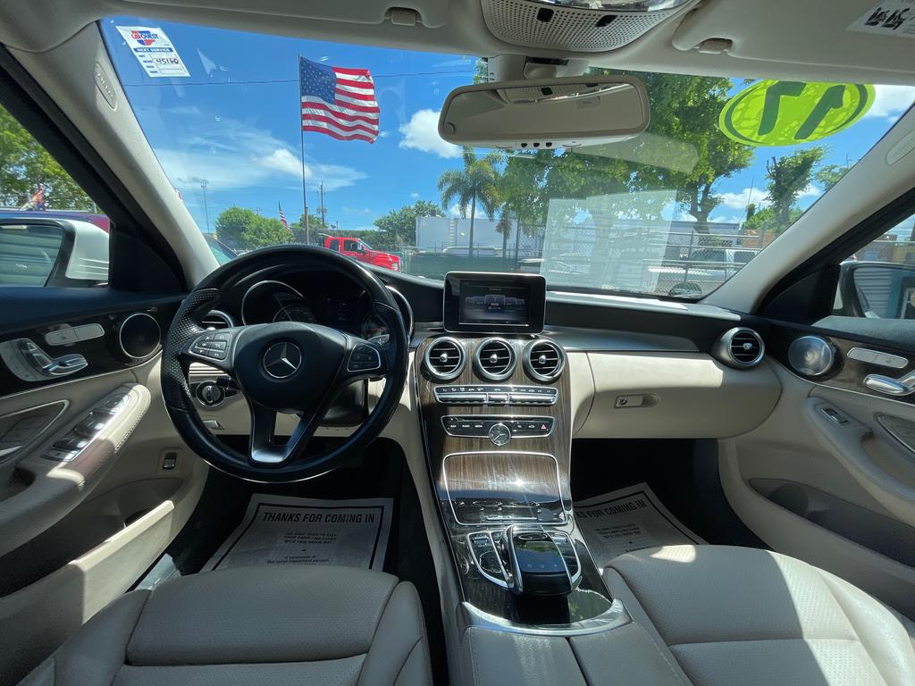 2017 Mercedes-Benz C-Class - $18,977