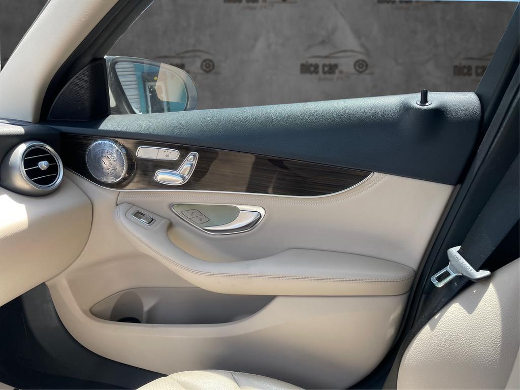 2017 Mercedes-Benz C-Class - $18,977