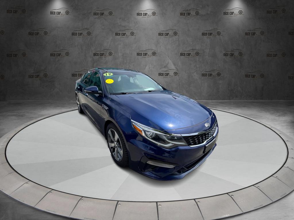 2019 Kia Optima - $16,977