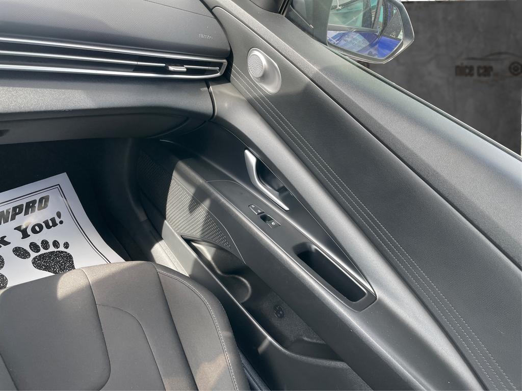 2022 Hyundai Elantra - $18,977