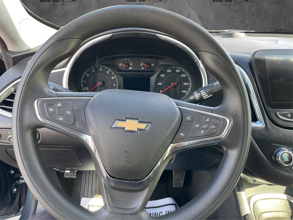 2021 Chevrolet Malibu - $15,977