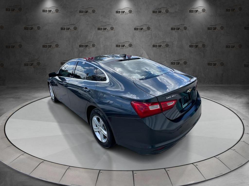 2020 Chevrolet Malibu - $13,977