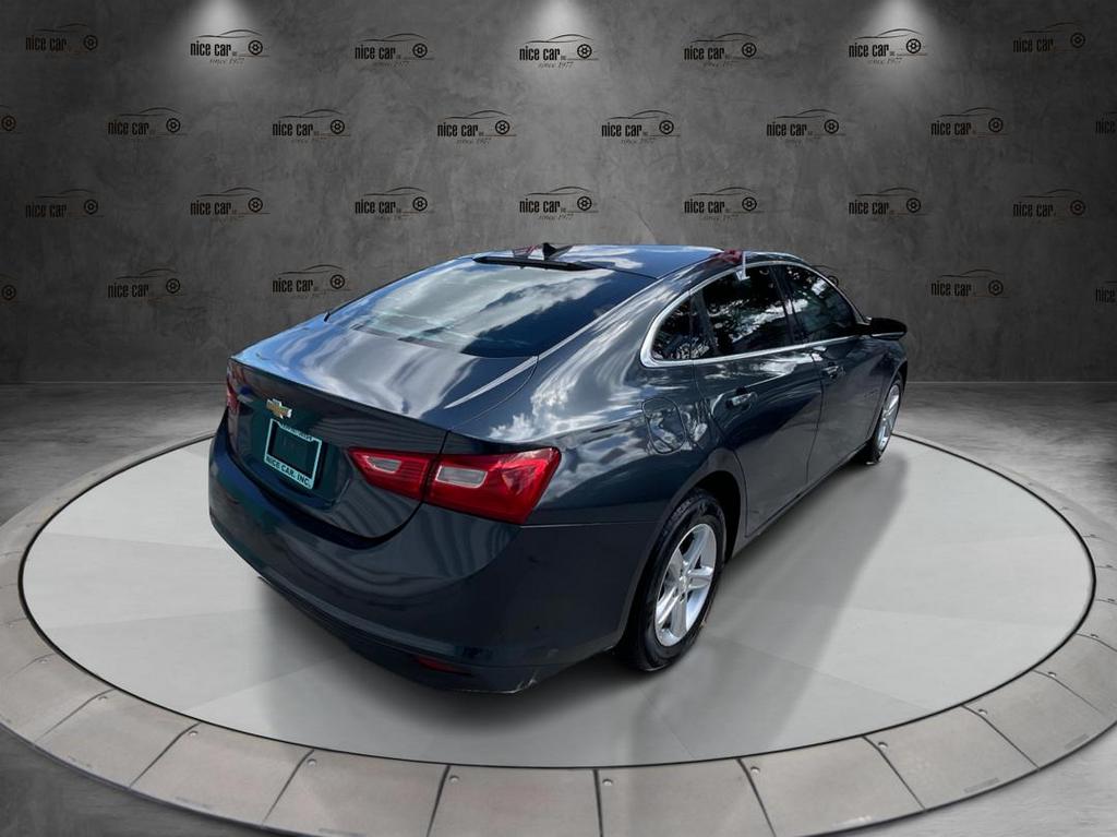 2020 Chevrolet Malibu - $13,977