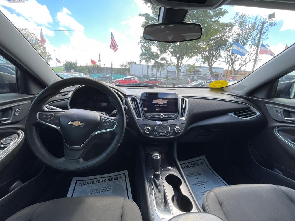 2020 Chevrolet Malibu - $13,977