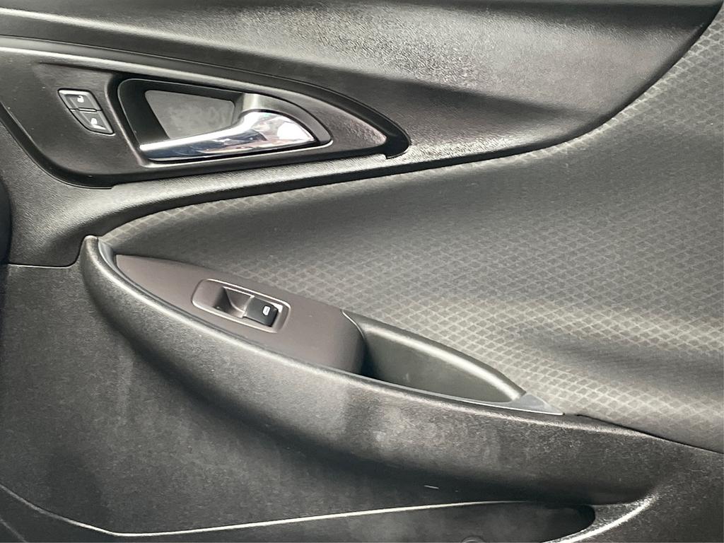 2019 Chevrolet Malibu - $11,977