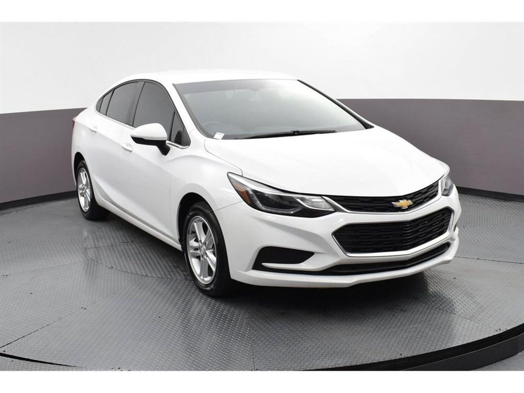 2018 Chevrolet Cruze - $10,977