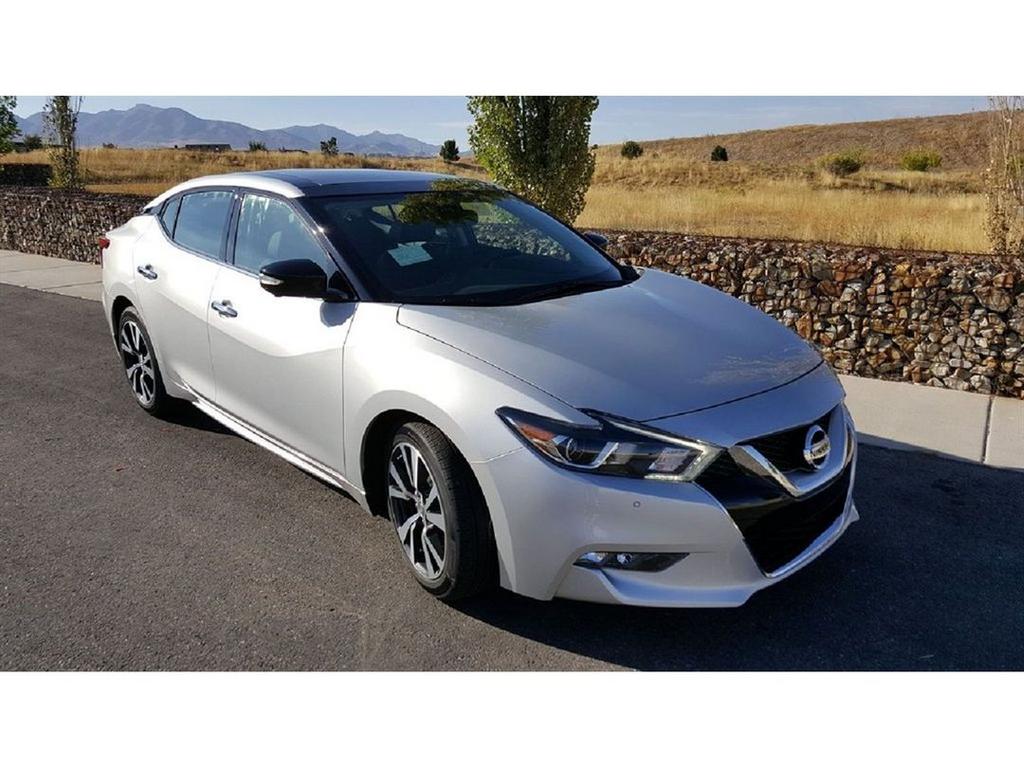 2017 Nissan Maxima - $12,977