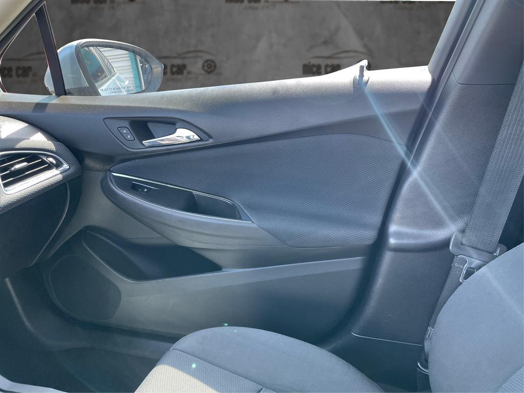 2018 Chevrolet Cruze - $11,977