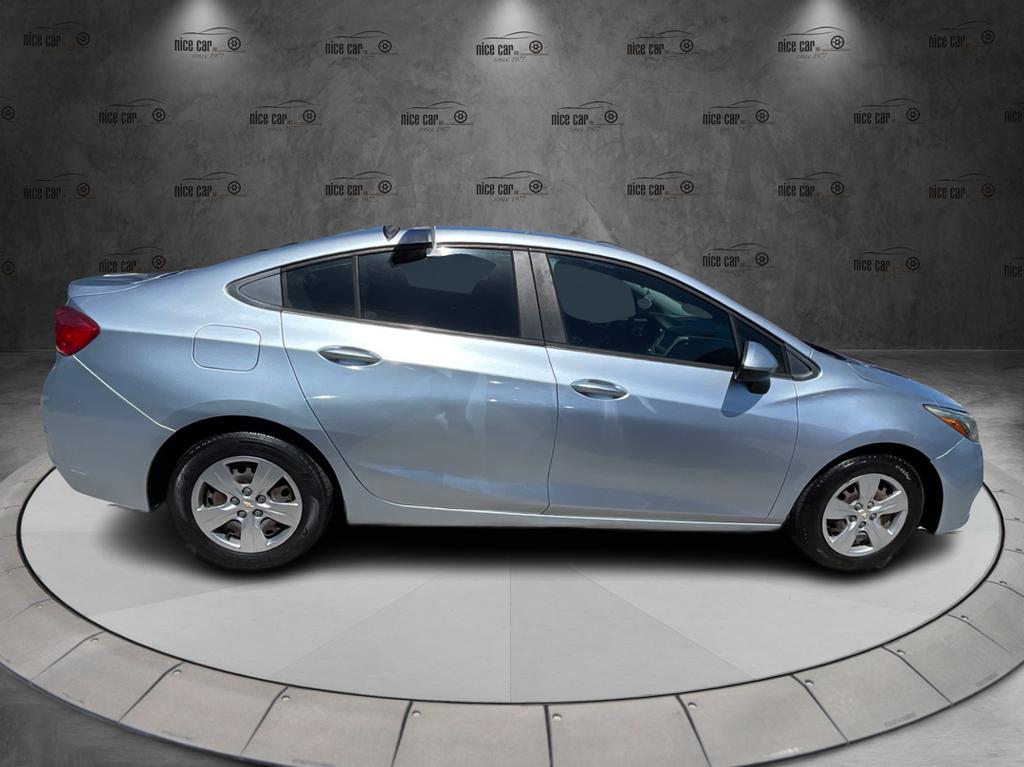 2018 Chevrolet Cruze - $11,977