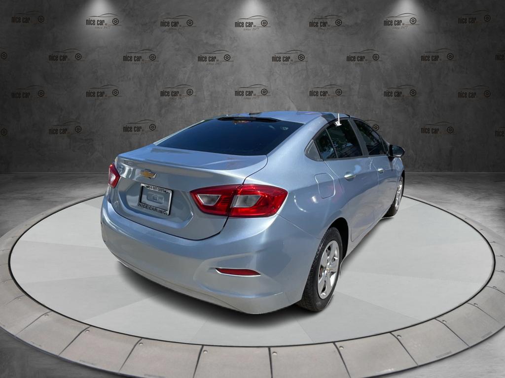 2018 Chevrolet Cruze - $11,977