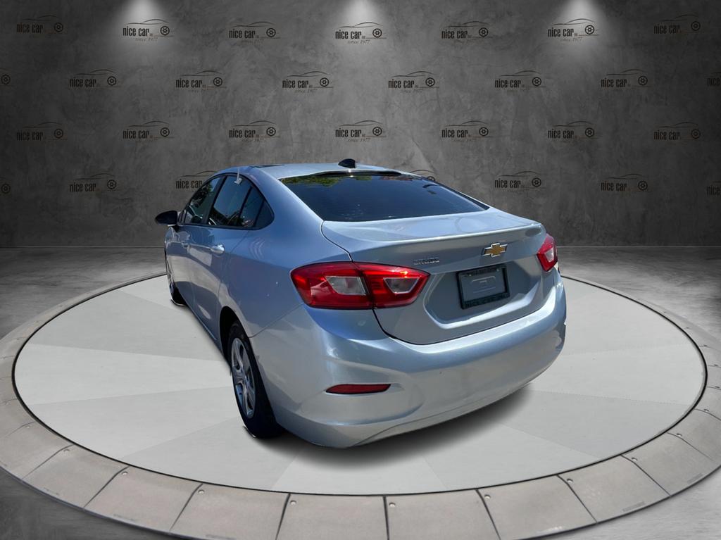 2018 Chevrolet Cruze - $11,977