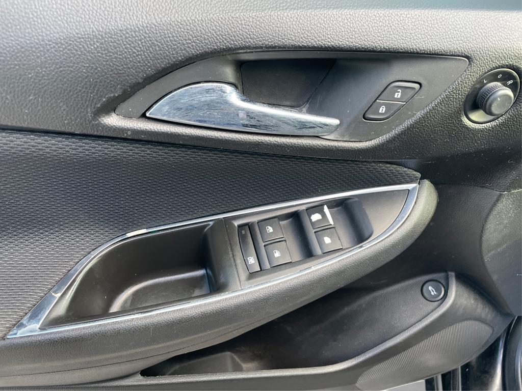 2018 Chevrolet Cruze - $6,977