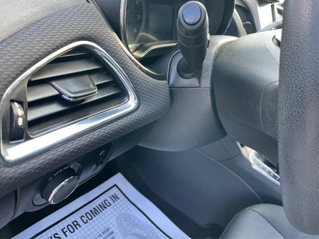 2018 Chevrolet Cruze - $6,977