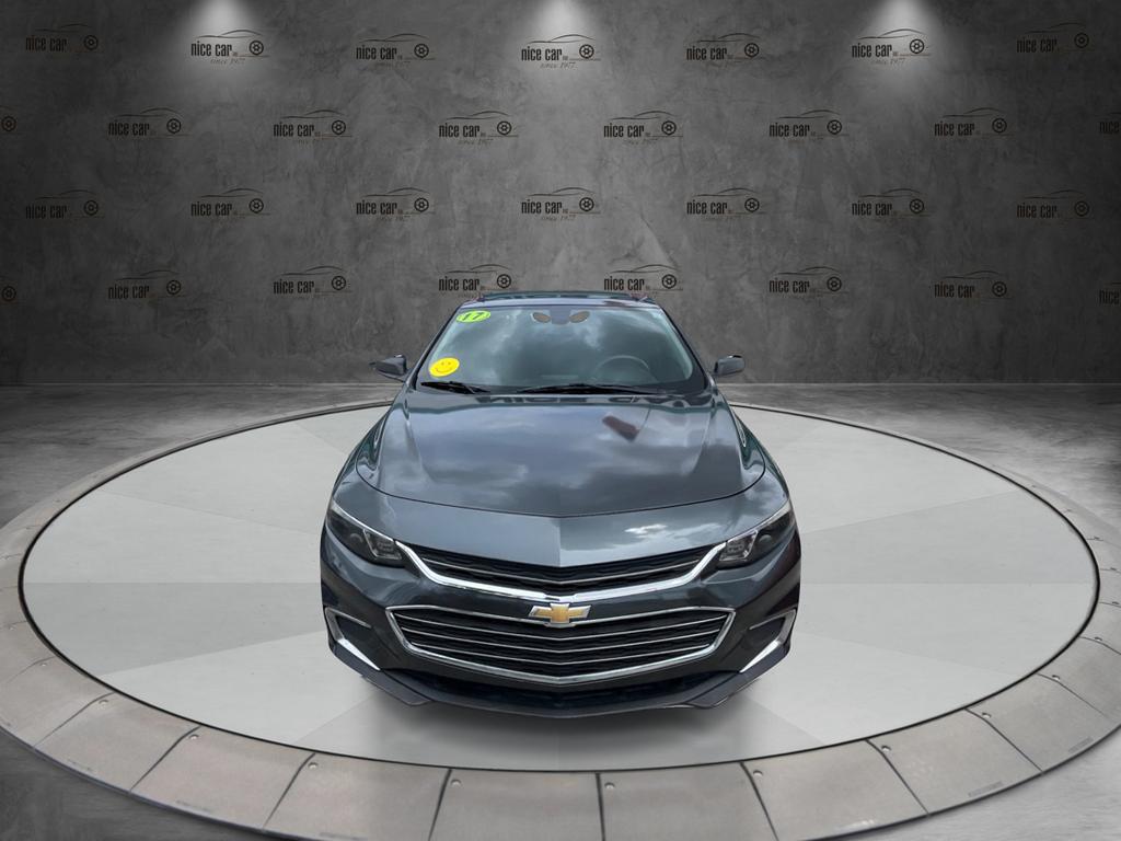 2017 Chevrolet Malibu - $9,977