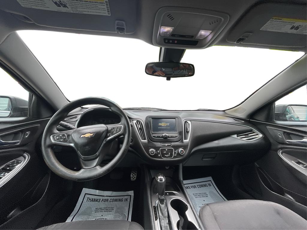 2017 Chevrolet Malibu - $9,977