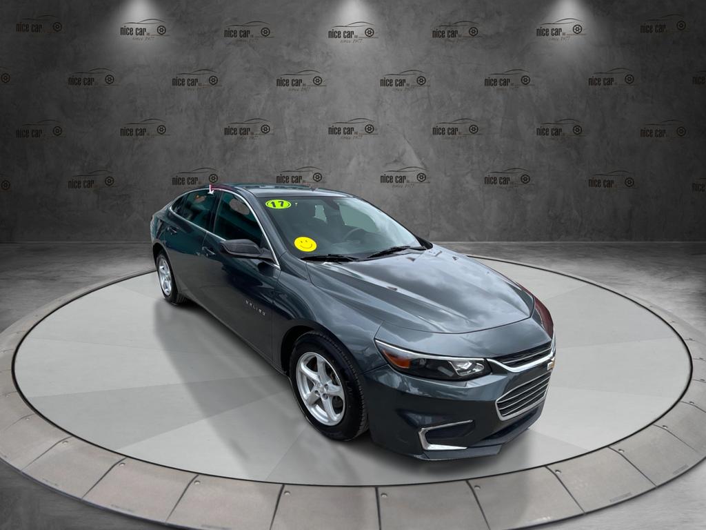 2017 Chevrolet Malibu - $9,977