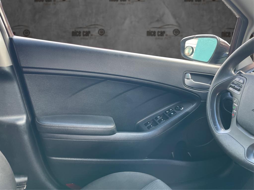 2018 Kia Forte - $9,977