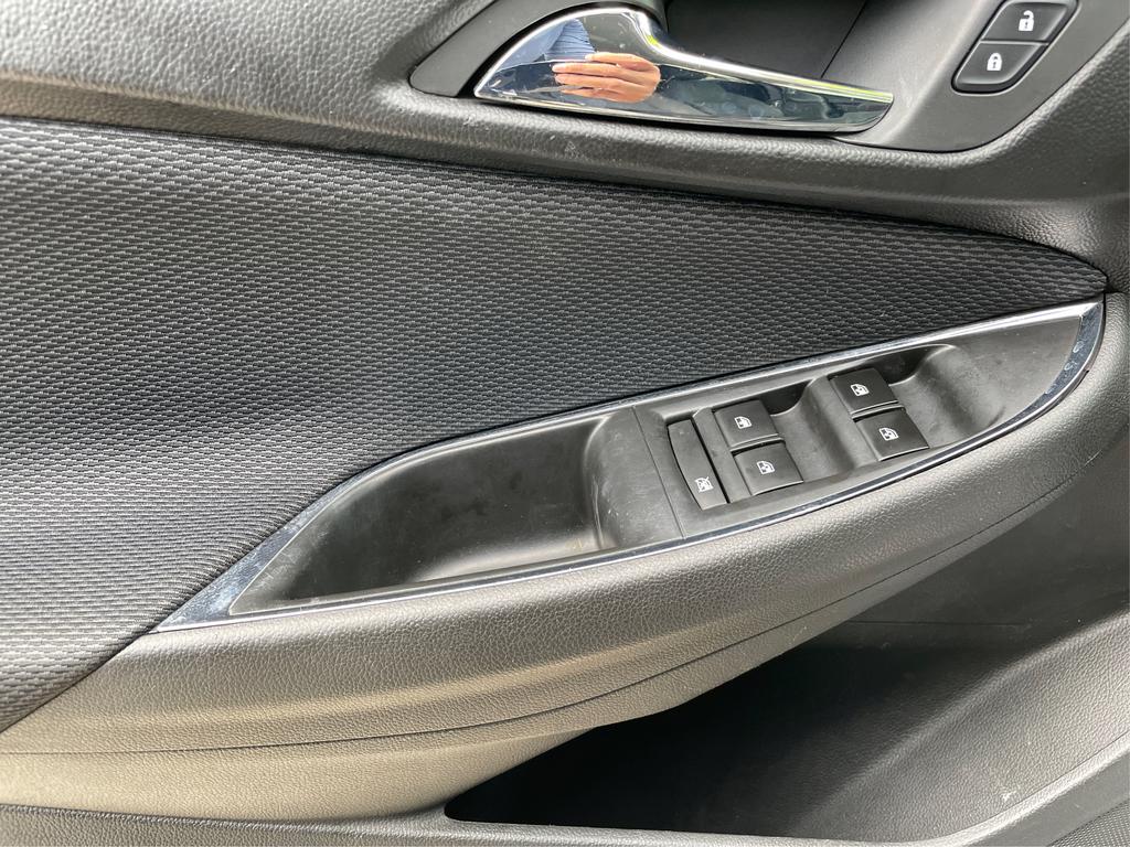 2016 Chevrolet Cruze - $7,977