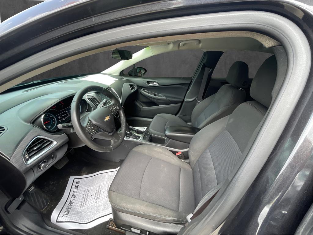 2016 Chevrolet Cruze - $7,977