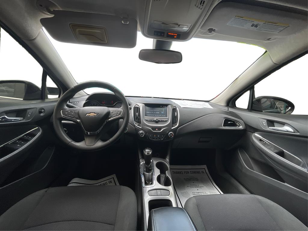 2016 Chevrolet Cruze - $7,977