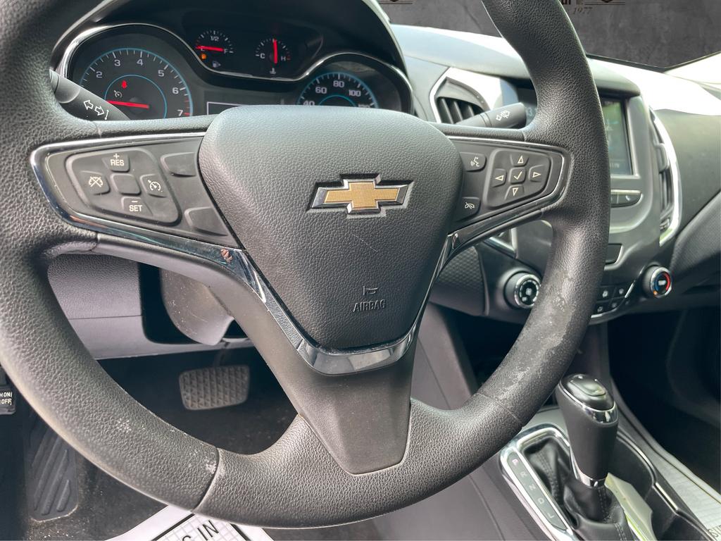 2016 Chevrolet Cruze - $7,977