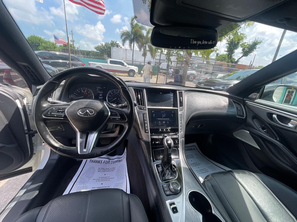2018 INFINITI Q60 - $21,977