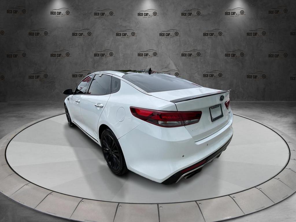 2016 Kia Optima - $11,977