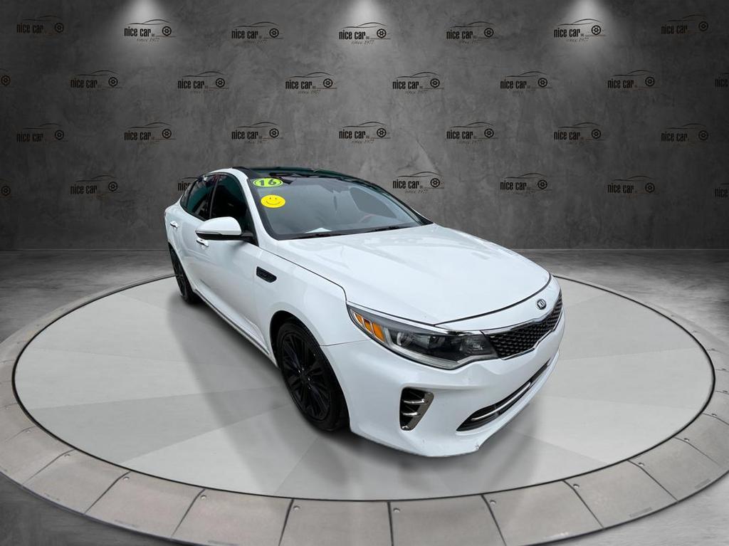 2016 Kia Optima - $11,977