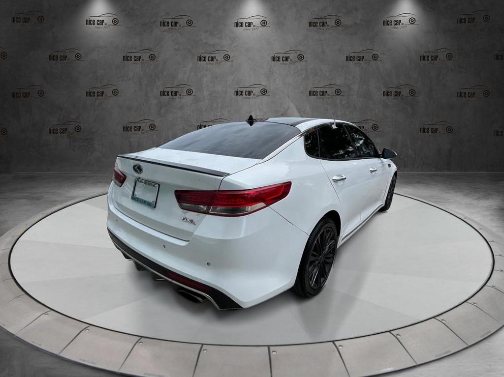 2016 Kia Optima - $11,977