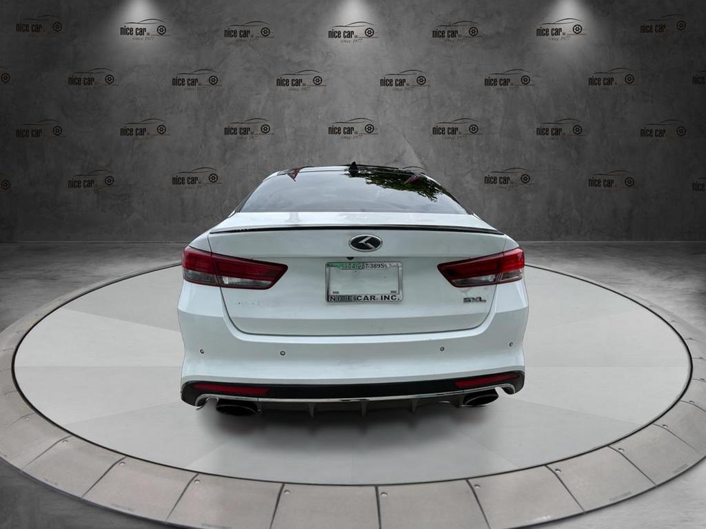 2016 Kia Optima - $11,977