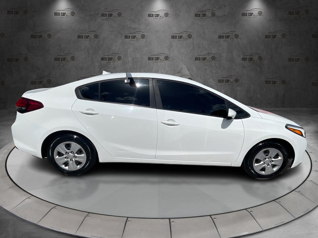 2017 Kia Forte - $9,977