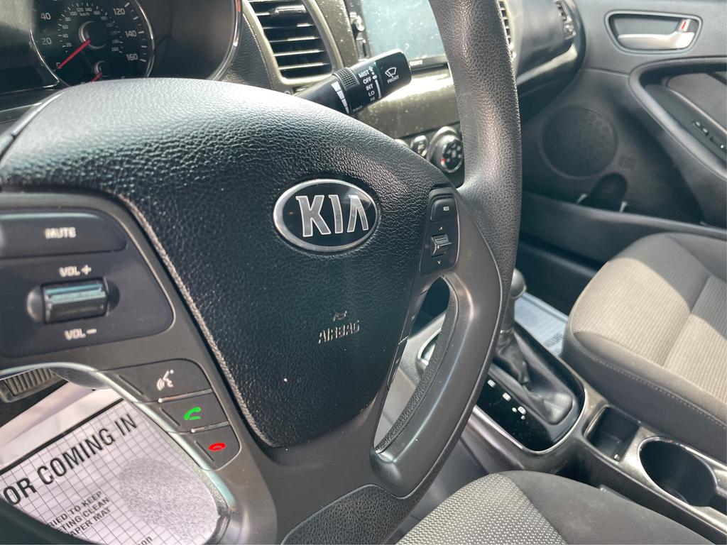 2017 Kia Forte - $9,977