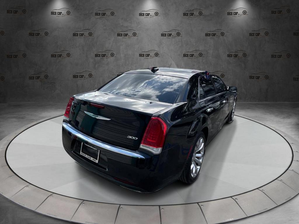 2018 Chrysler 300 - $12,977