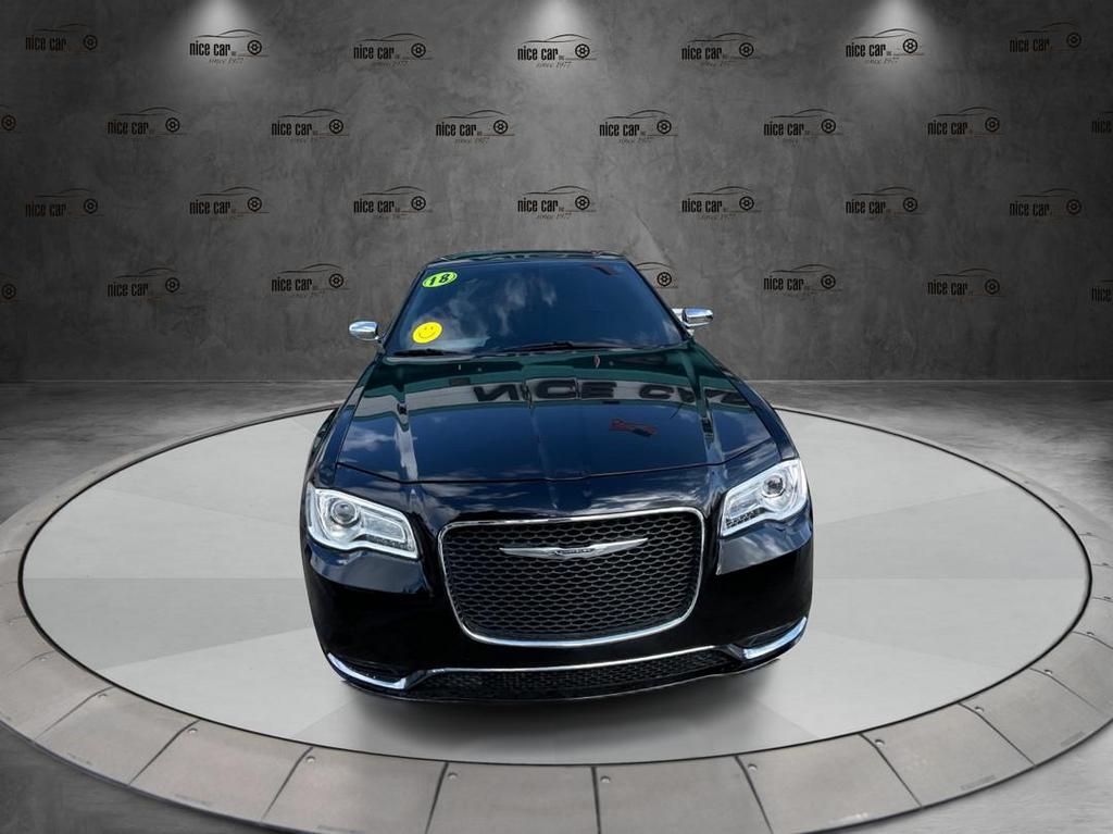2018 Chrysler 300 - $12,977