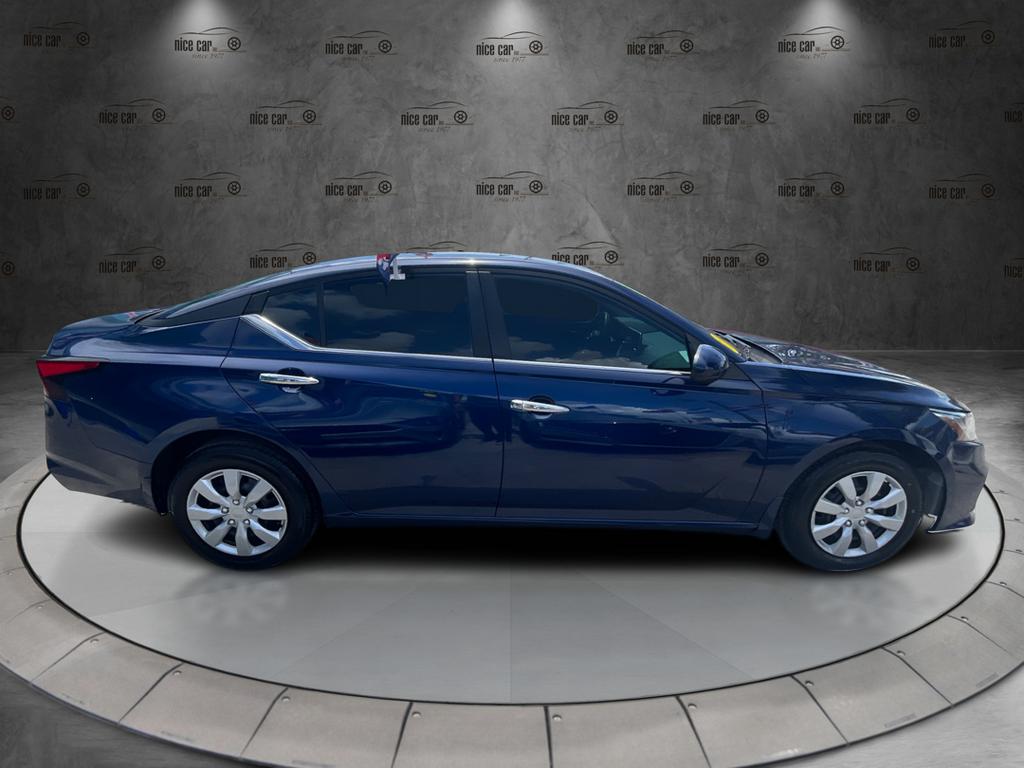 2019 Nissan Altima - $13,977