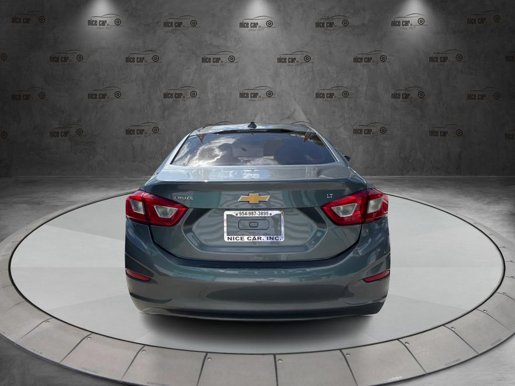 2018 Chevrolet Cruze - $11,977