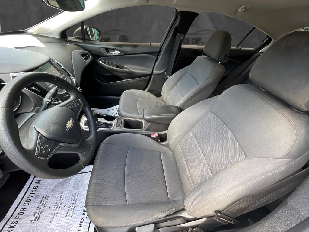 2018 Chevrolet Cruze - $11,977