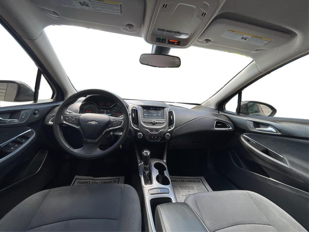 2018 Chevrolet Cruze - $11,977