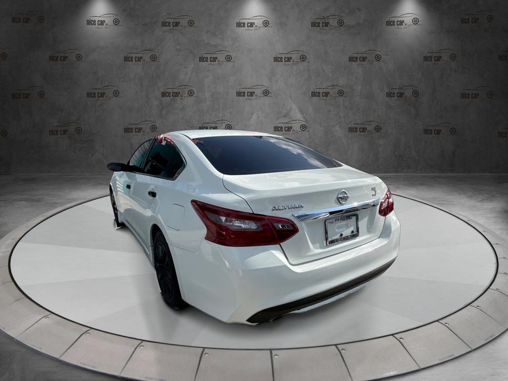 2018 Nissan Altima - $10,977