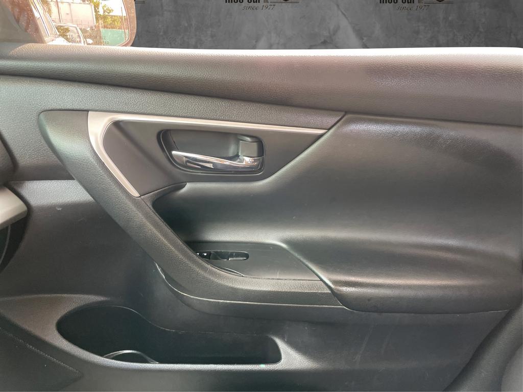 2018 Nissan Altima - $10,977
