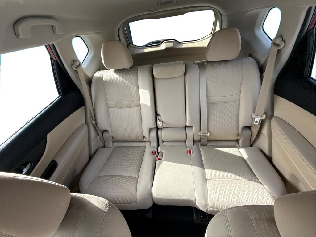 2017 Nissan Rogue - $11,977