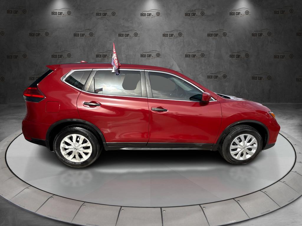 2017 Nissan Rogue - $11,977