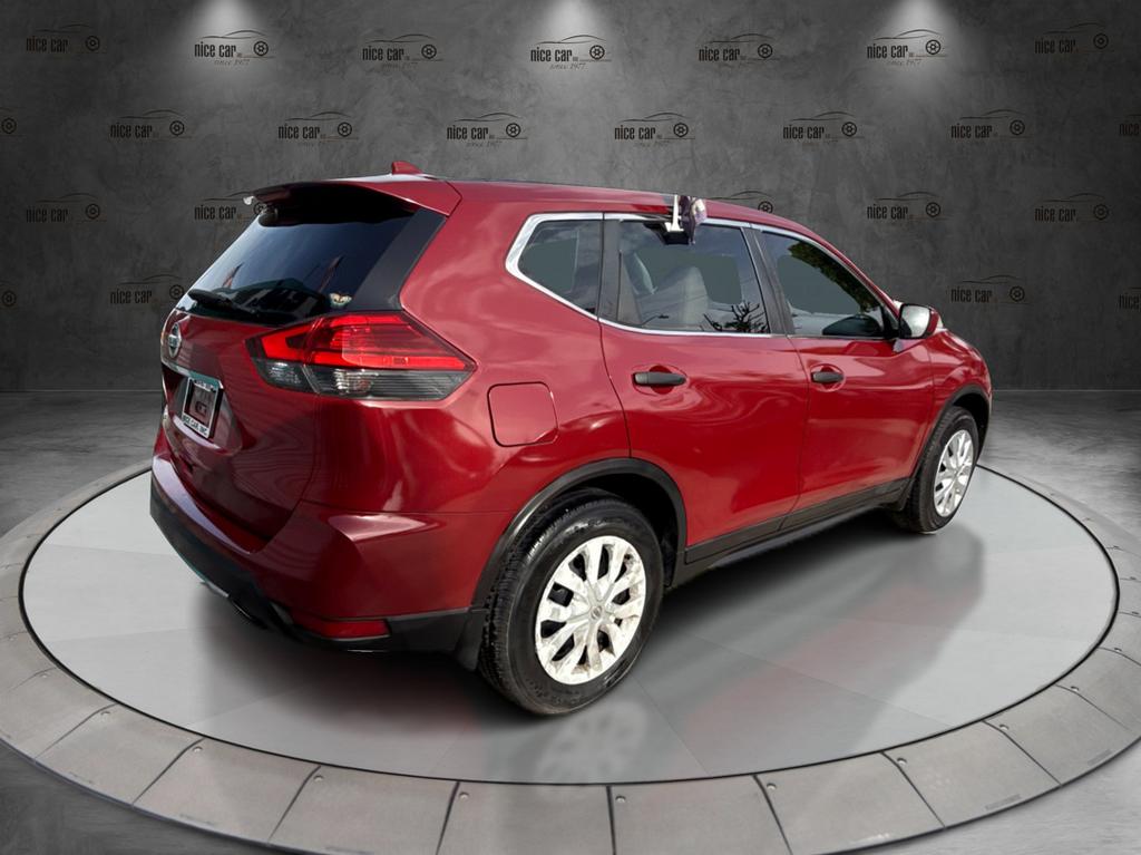2017 Nissan Rogue - $11,977