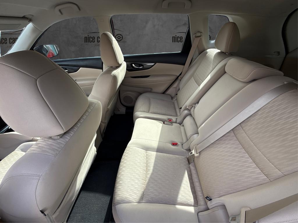 2017 Nissan Rogue - $11,977