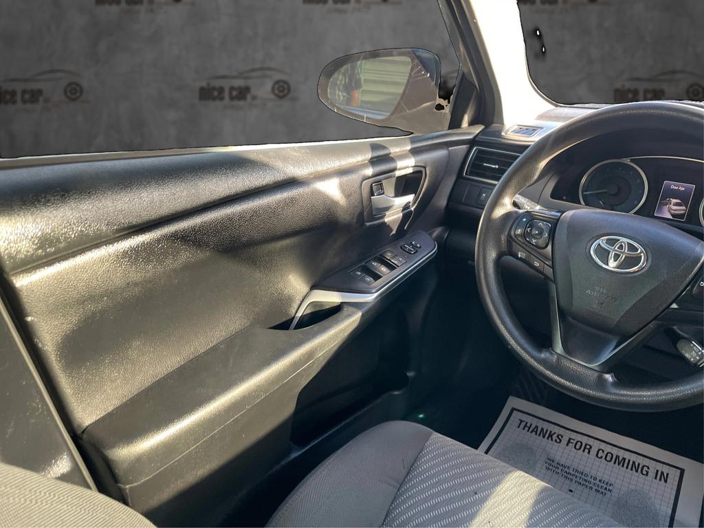 2017 Toyota Camry - $11,977