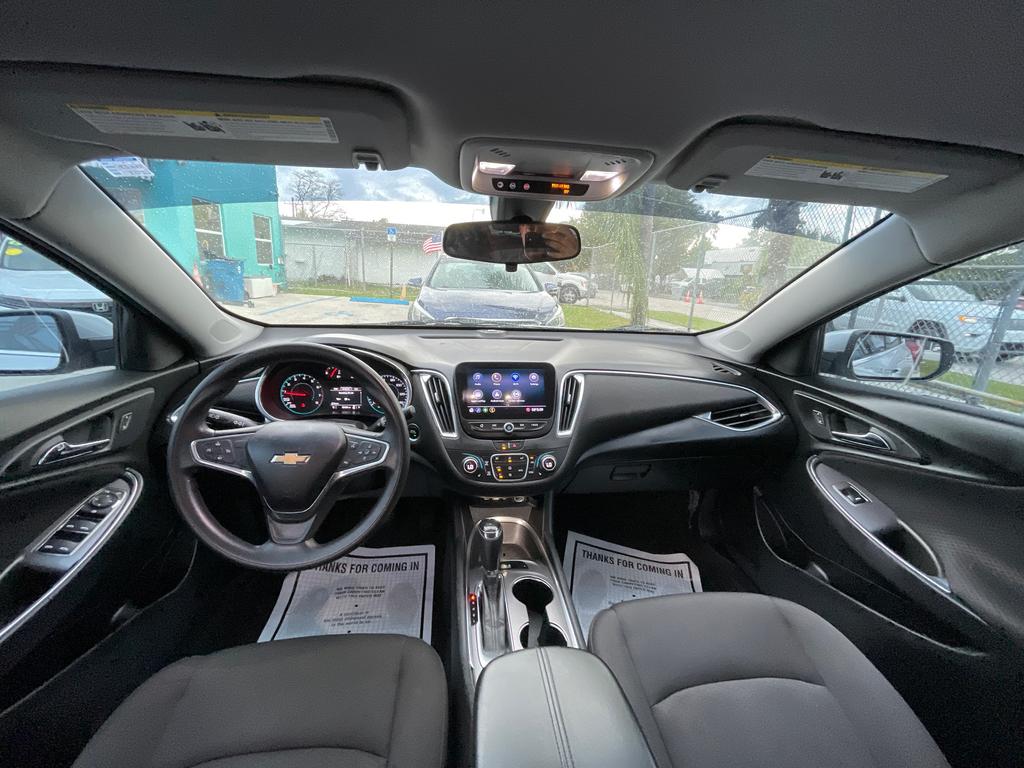 2020 Chevrolet Malibu - $10,977