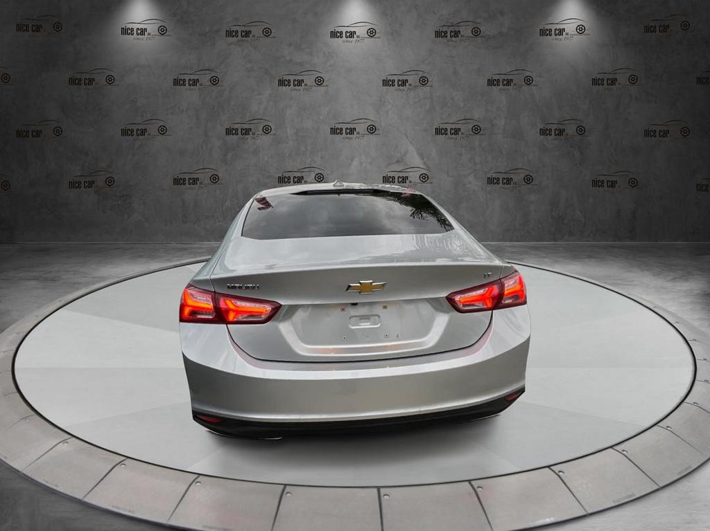 2020 Chevrolet Malibu - $10,977